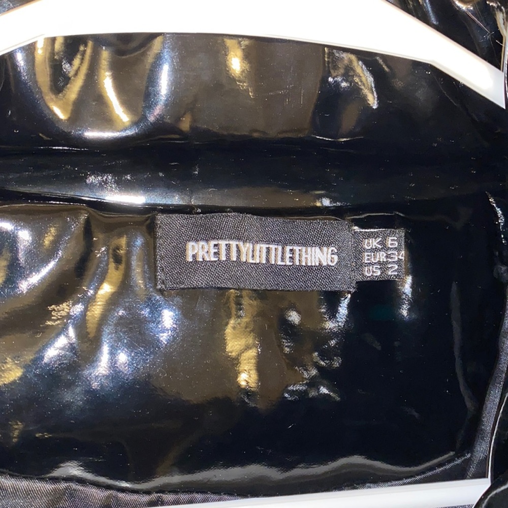 Black bubble puffer coat from PRETTYLITTLETHING - Picture 2 of 4